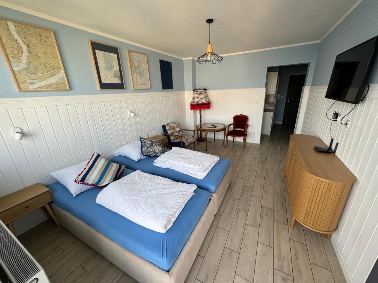 Little White Frog Apartment ชเตชชิน ภายนอก รูปภาพ